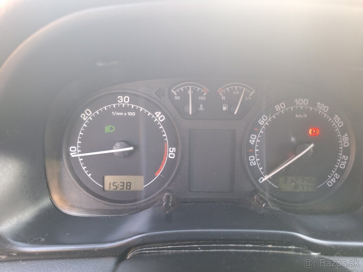 Škoda octavia 1,9 tdi 66 kw - 8