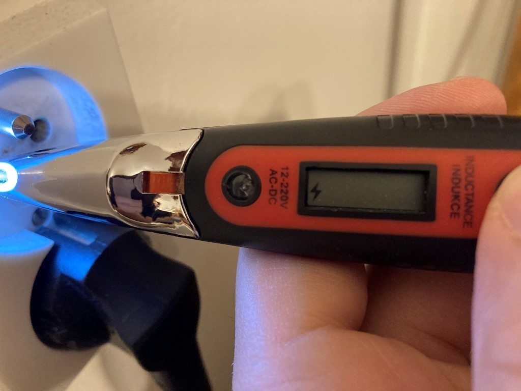 Skúšačka napätia kontaktná/bezkontaktná HAKEL - 8