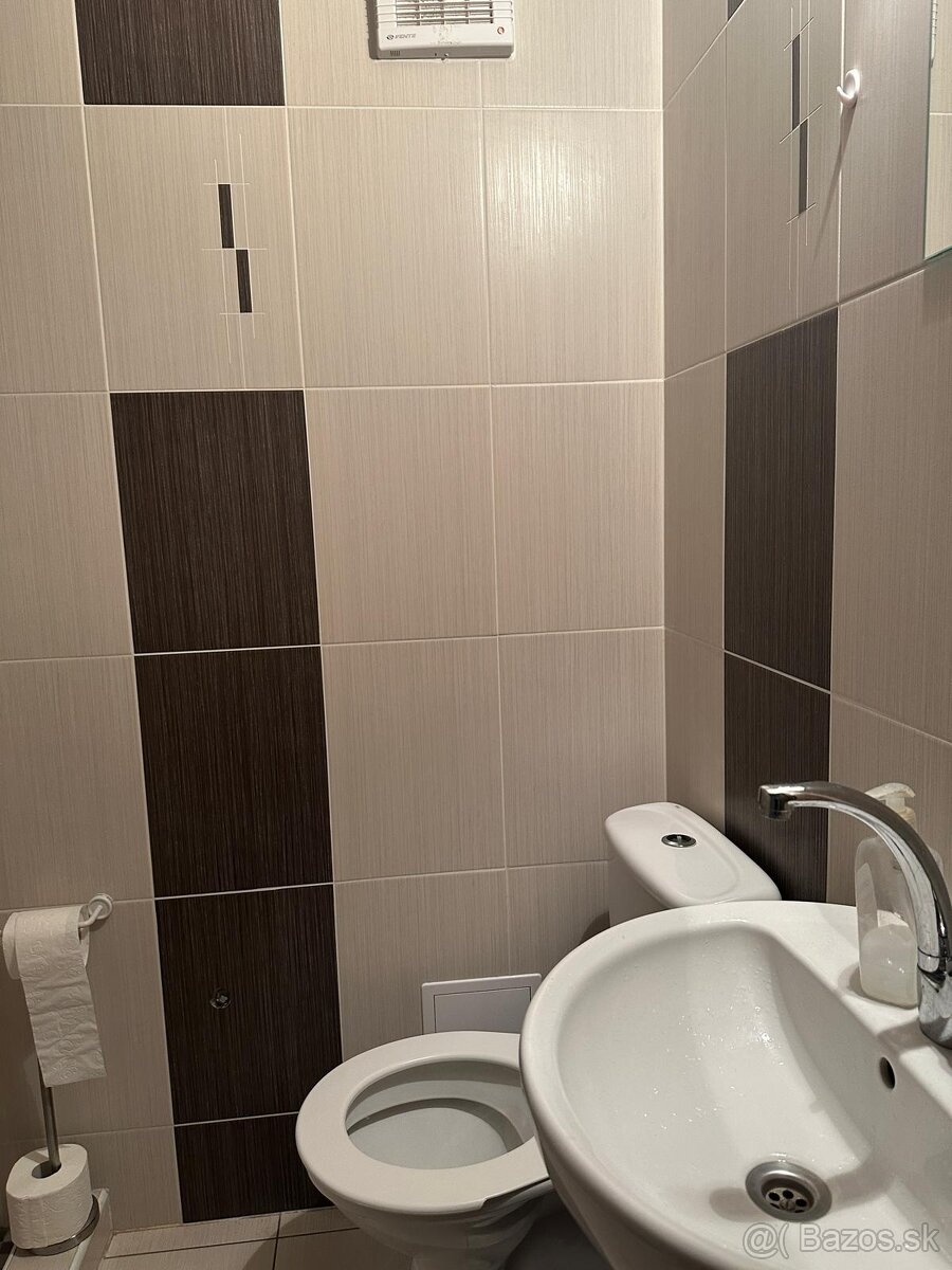 Administratívne priestory pre Firmu - 8