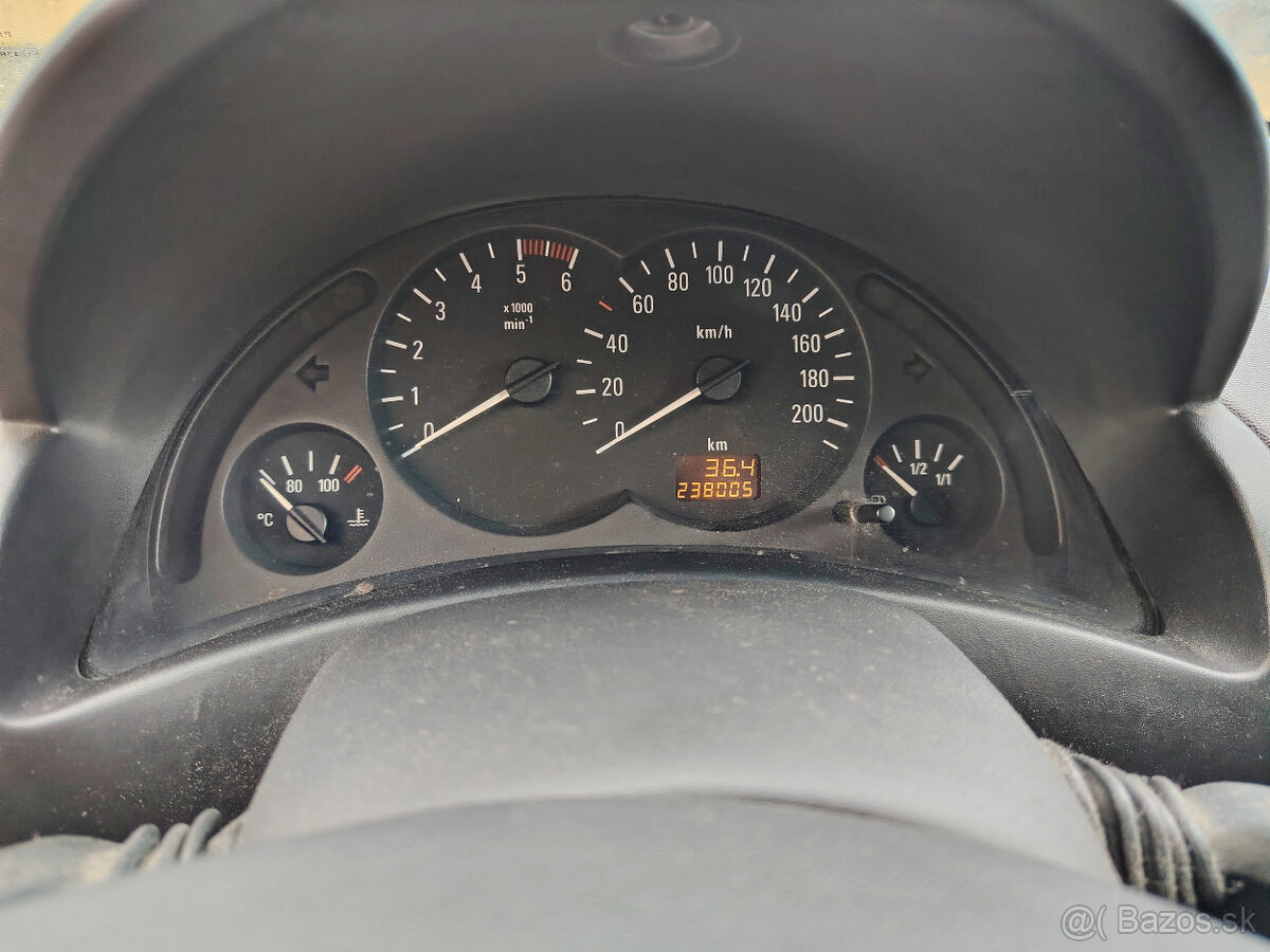 Opel Combo 1,7DTi - 8