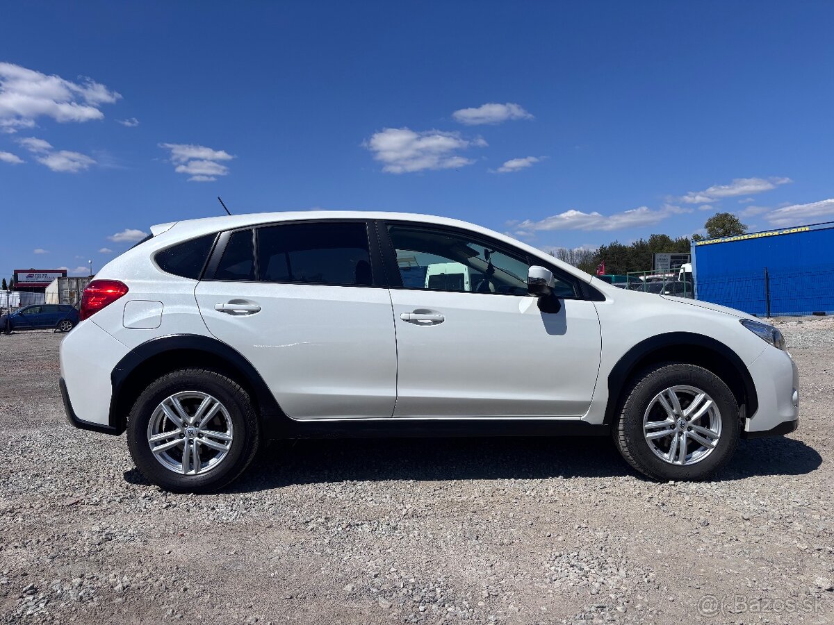 Subaru XV 2.0i Exclussive CVT - 8
