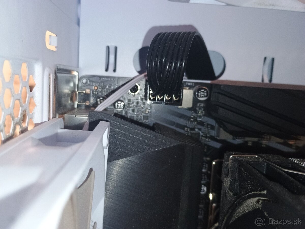 Herný PC – Ryzen 7 5700X3D + RTX 4060 – Výborný stav - 8