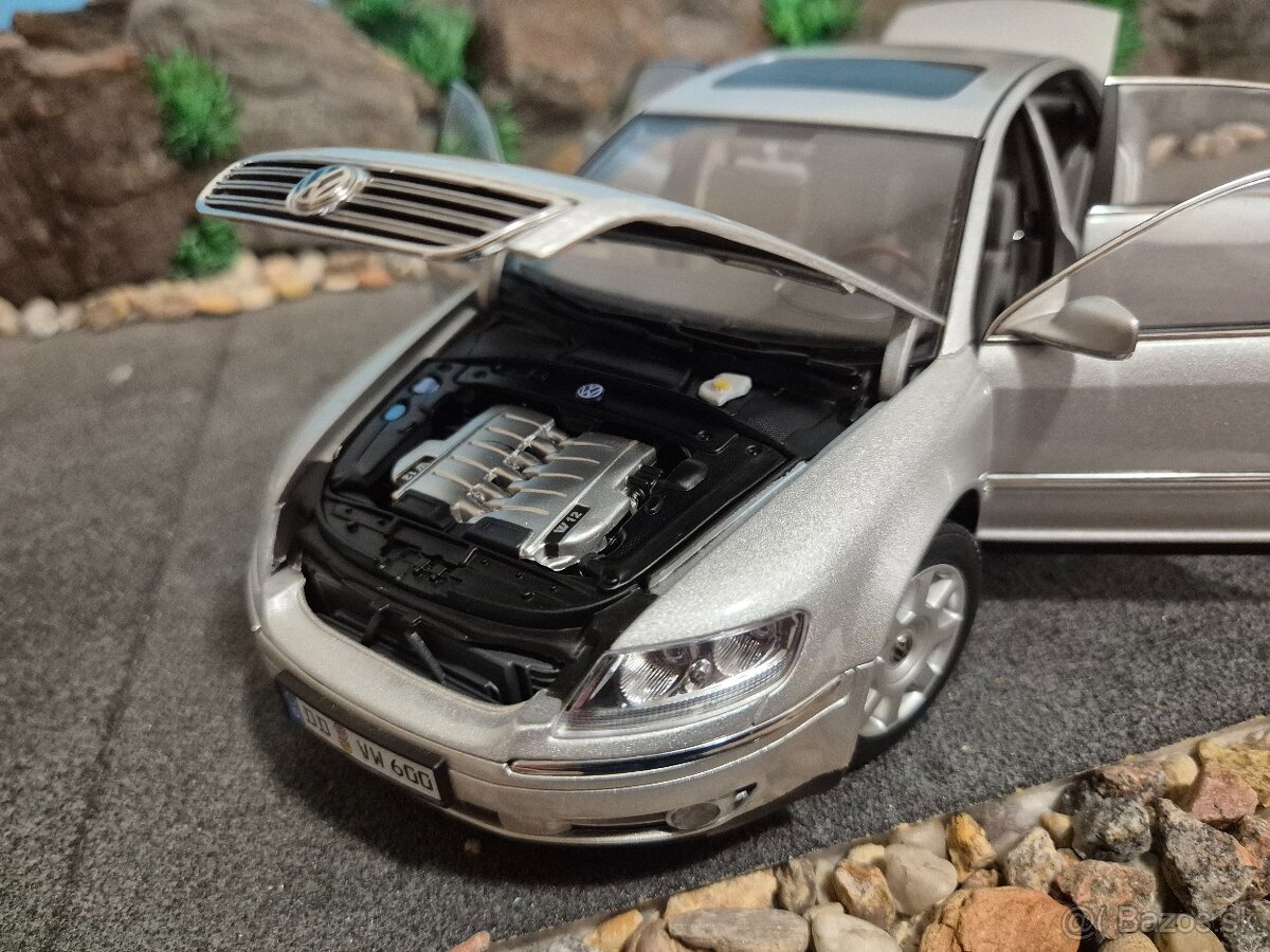 Prodám model 1:18 Volkswagen phaeton 2002 - 8
