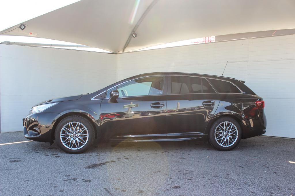 329- Toyota, Avensis, 2015, nafta, 1.6 D-4D Business, 82kw - 8