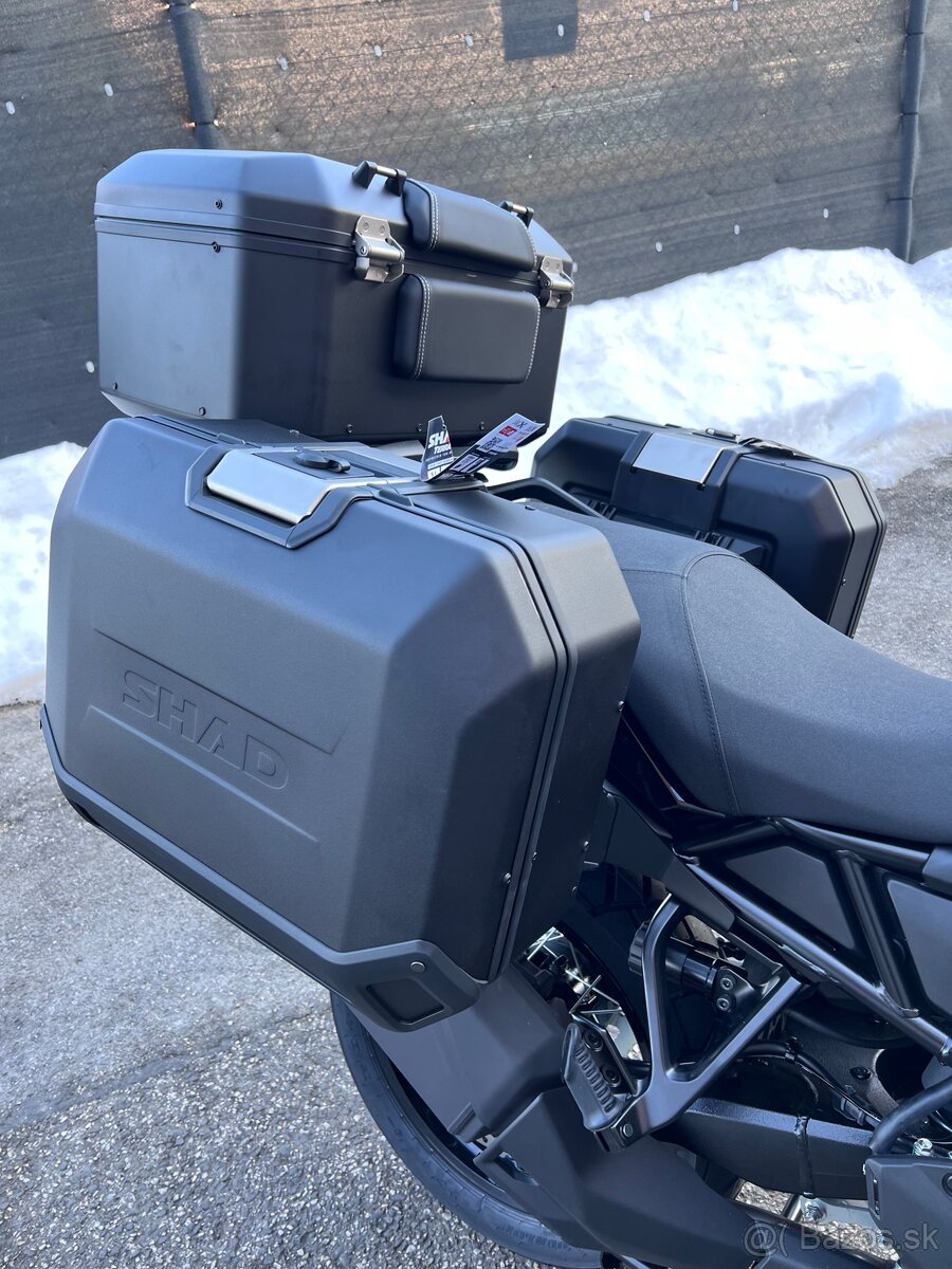 Suzuki Vstrom 800DE - 8