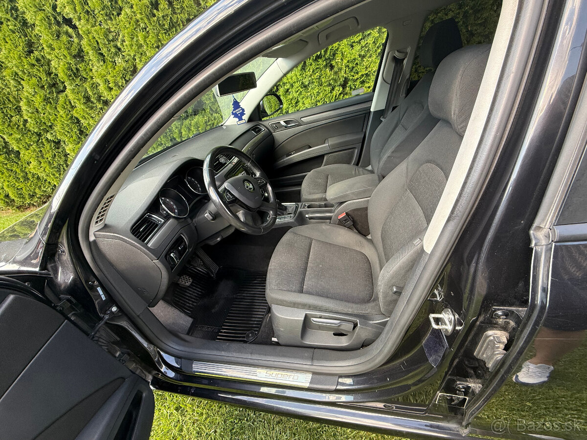 Škoda Superb II combi 1.6 TDI - 8