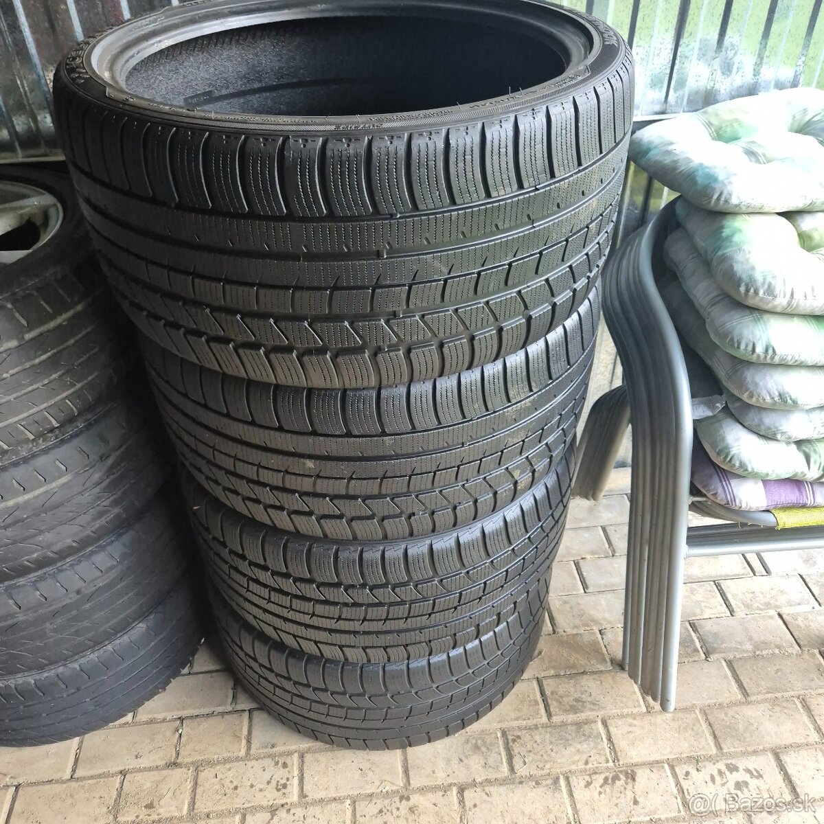 Predám pneu R22 295/30 Hankook zimne - 8