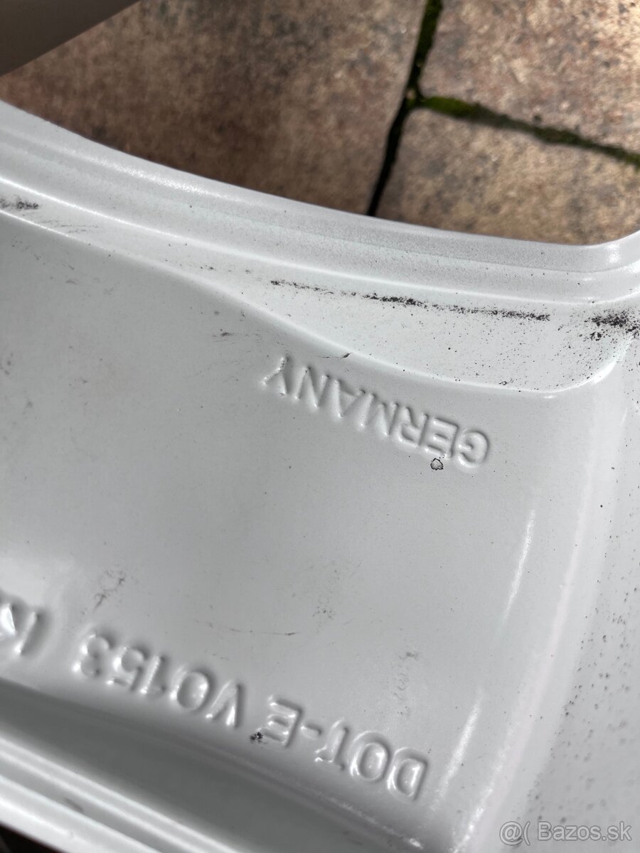 Orig.hliníkové disky Volvo XC40-- R17, 5x108 - 8