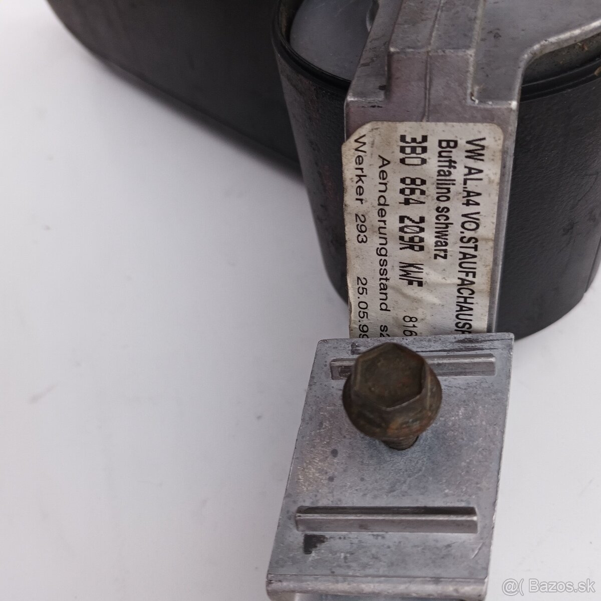 Predám kožennu laktovu opierku original VW - 8