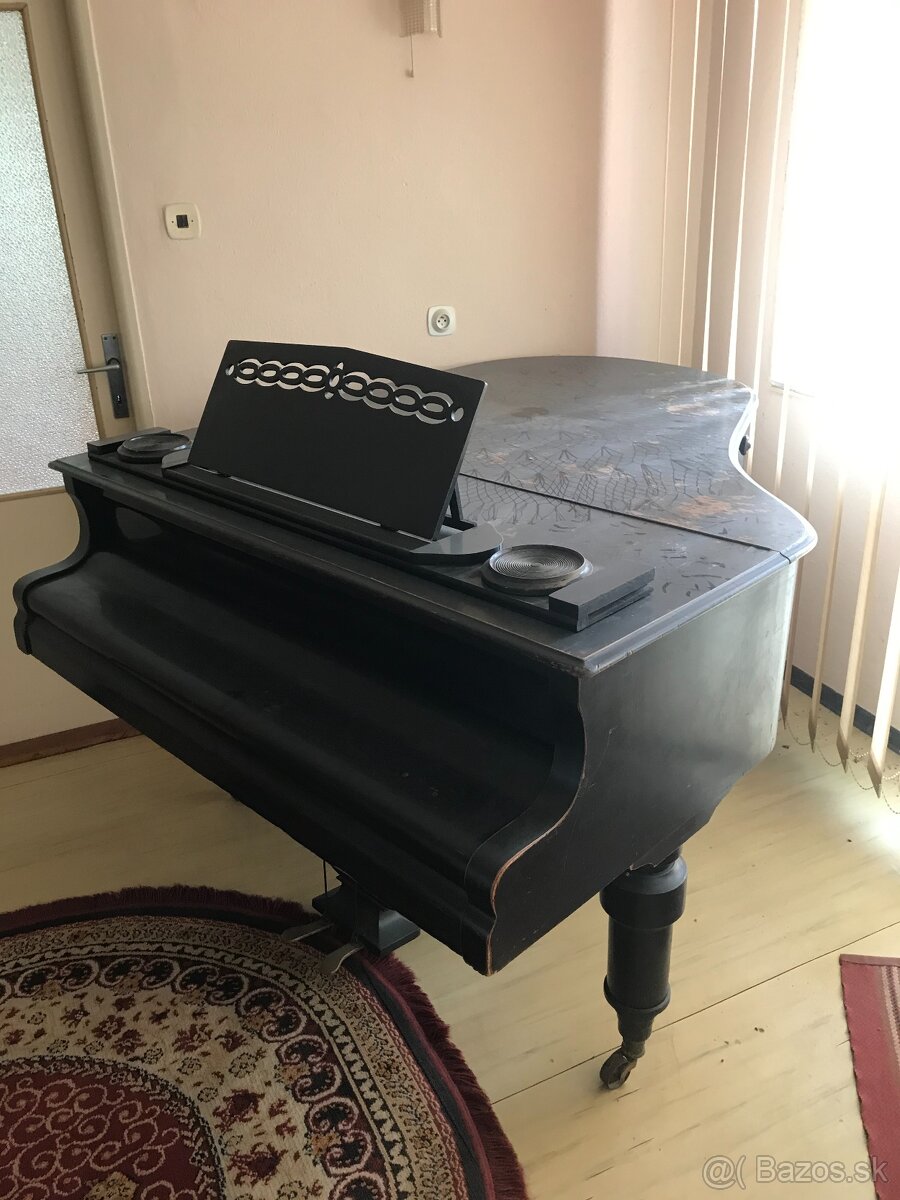 Predam klavir krídlo - 8