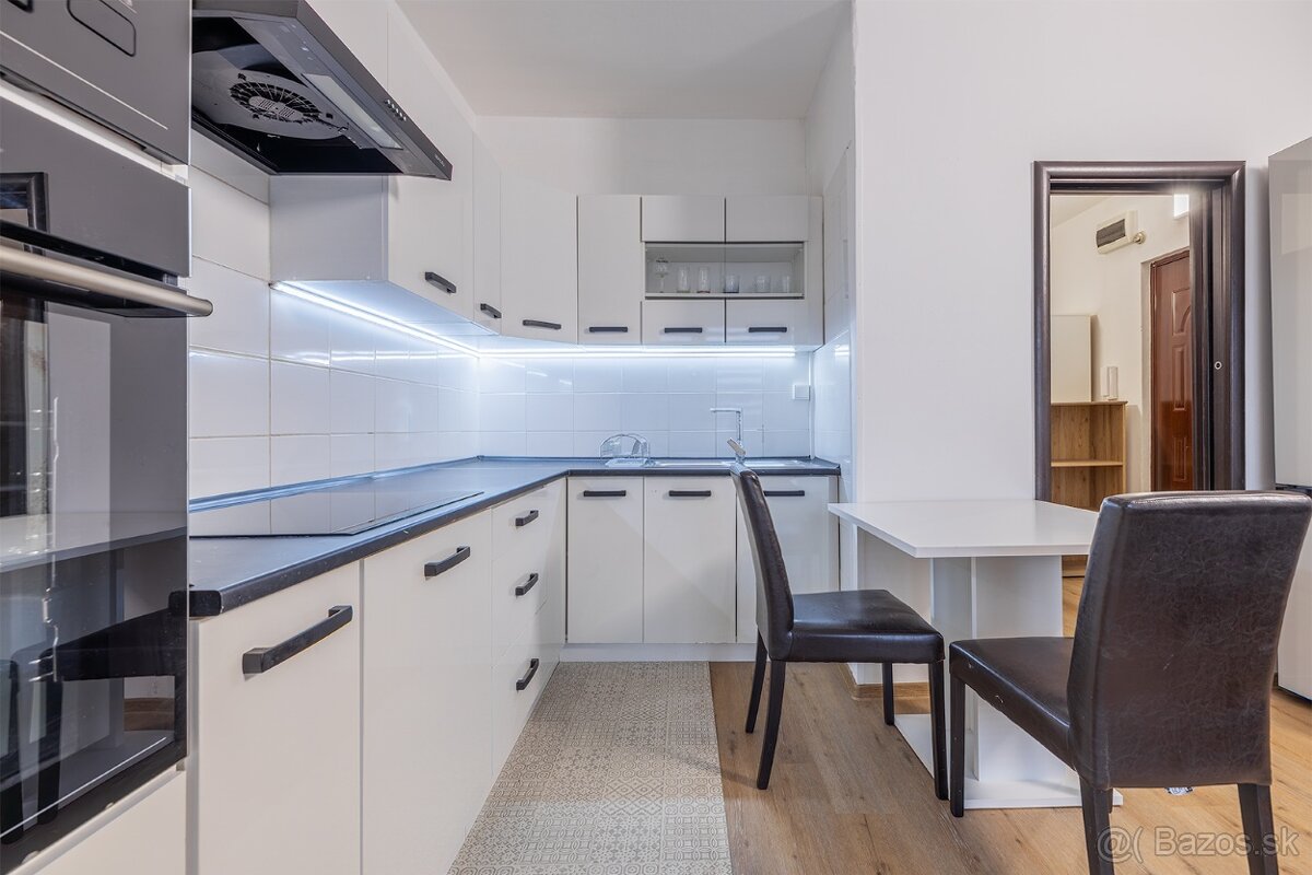 Veľký 1,5-izbový byt na Sekčove - 8