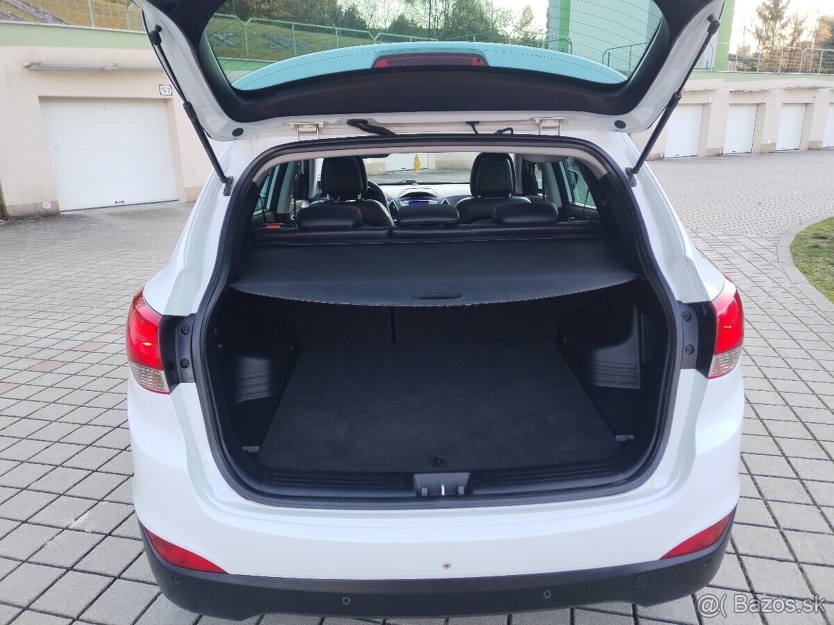 Hyundai x35 2.0 CRdi Style 4wd R.V.2011 Panorama - 8