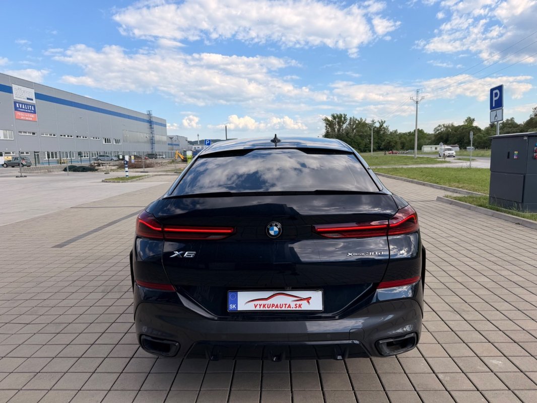 BMW X6 M-PERFORMANCE xDrive 30d 210kw mHEV A/T - 8