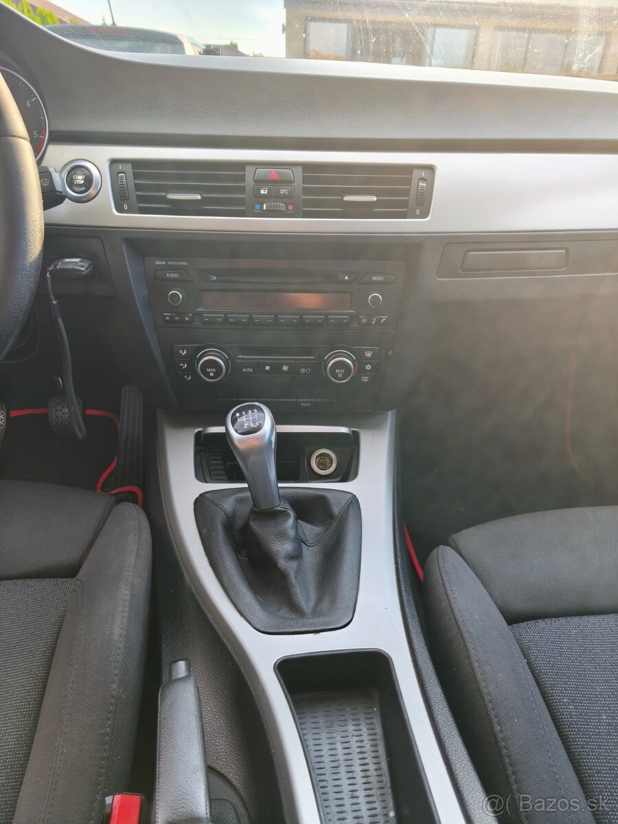 Predám BMW 318D e91 - 8