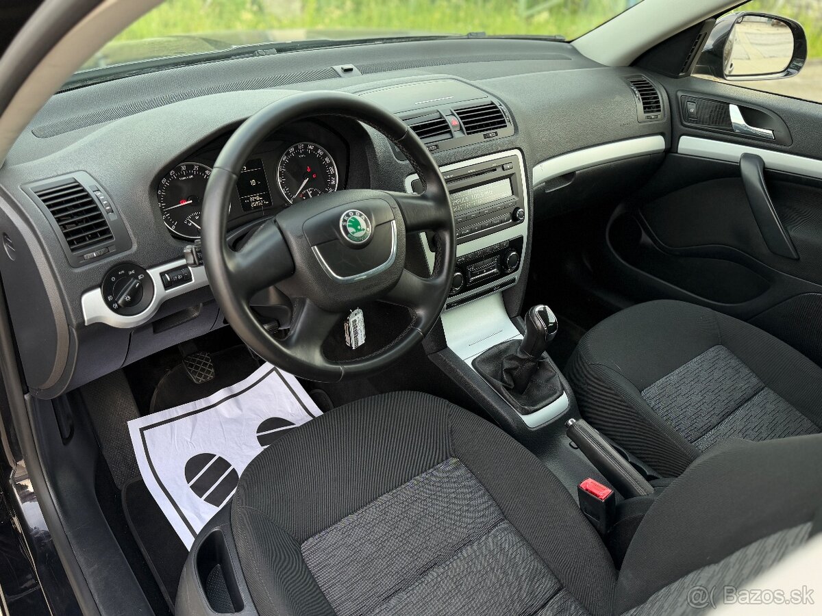 Škoda Octavia Combi 1.6 TDI 77kW 2012 - 8