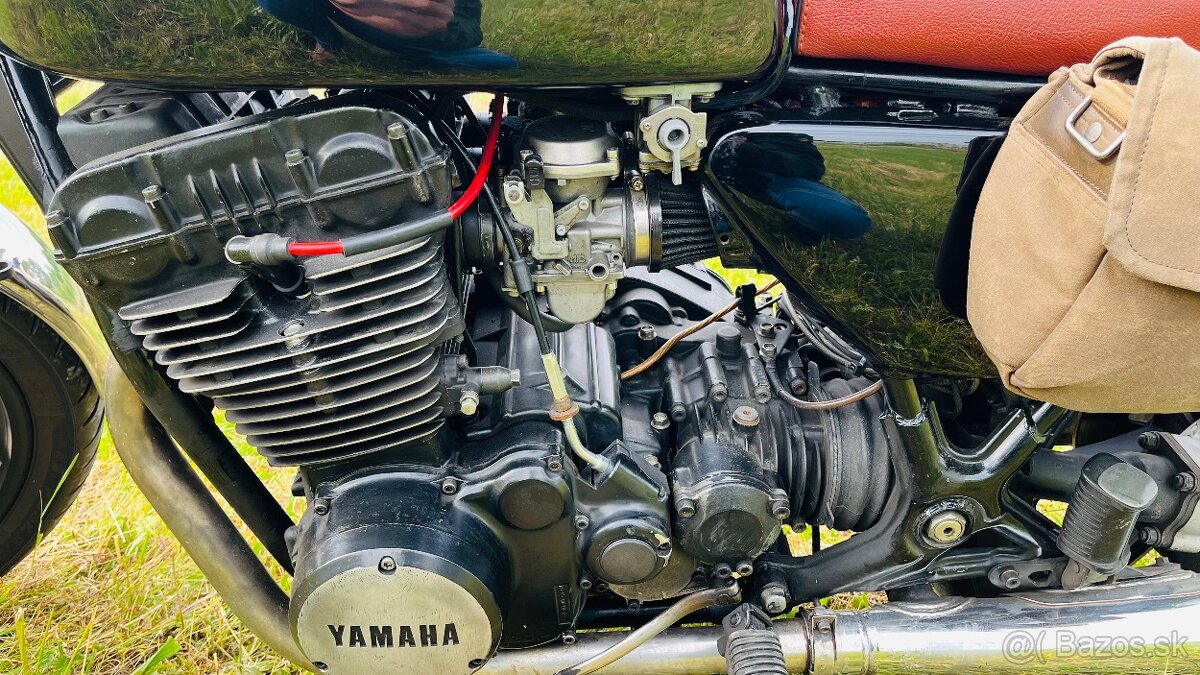 Yamaha XS750 - 8