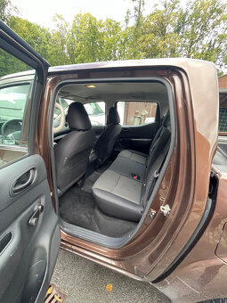 Nissan Navara 2,3 Diesel - 8