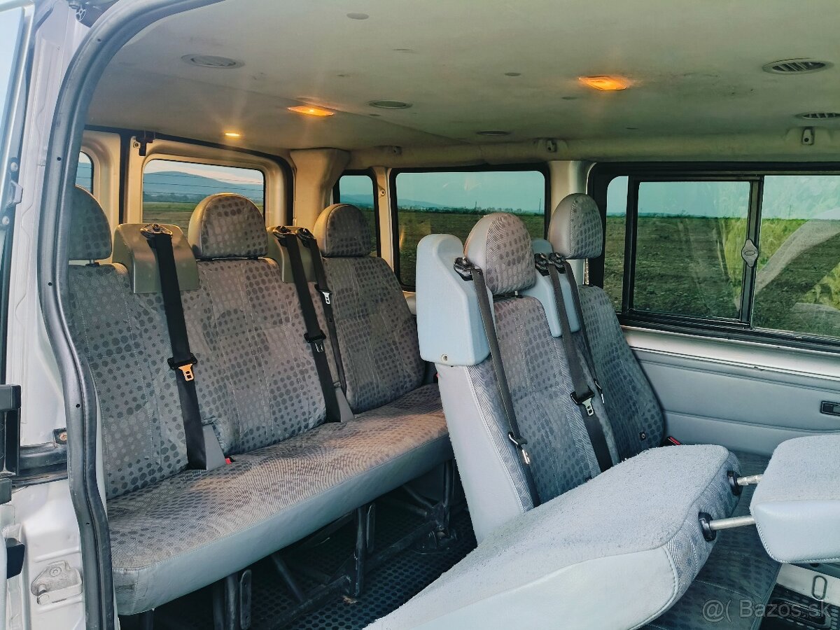 Ford Transit 2011 9 miestne - 8