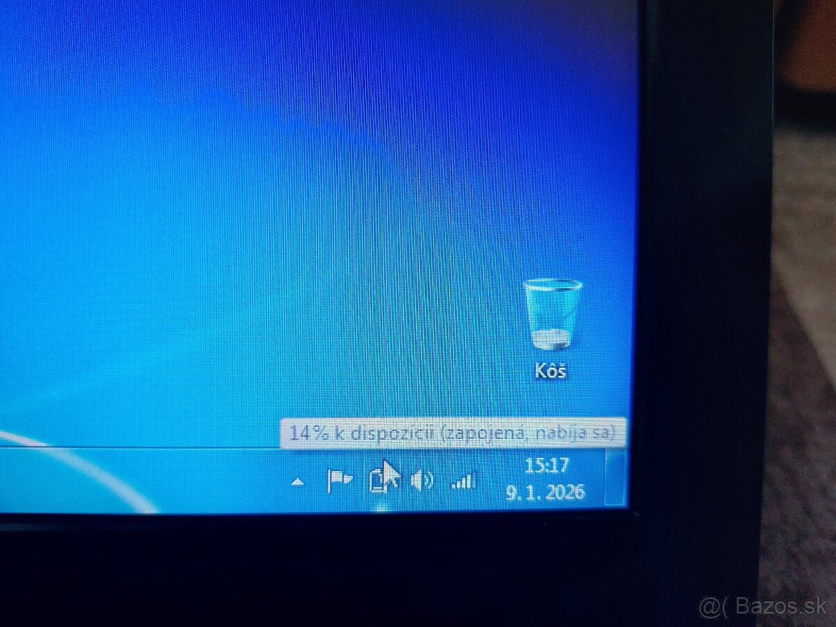 Predám mini notebook Asus EeePC 1011PX - 8