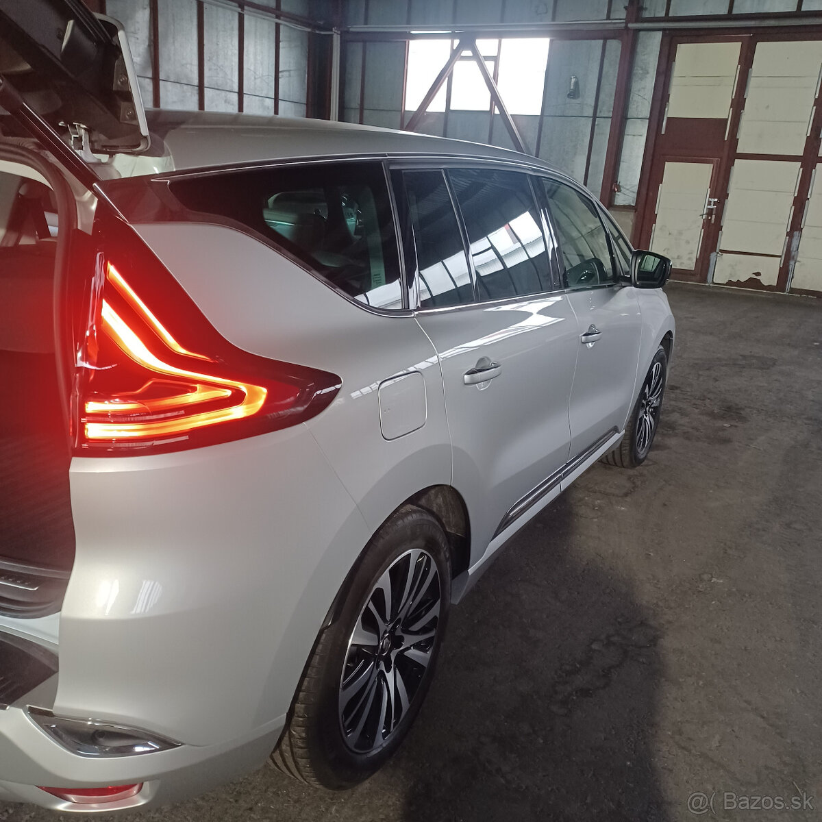 Renault Espace 1,8 TCE Initiale Paris ,165 kW, 2020, DPH - 8