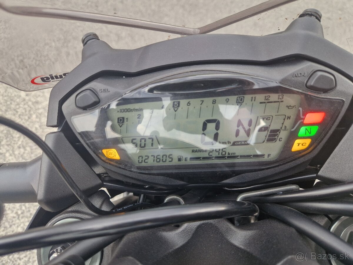 Suzuki GSX-S 1000 - 8