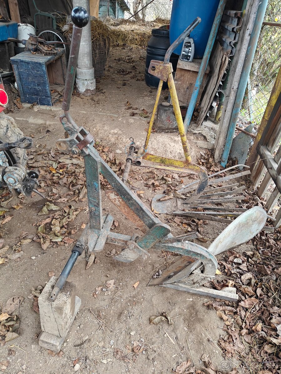 Predám plne funkcny traktor TZ-4K-14 - 8