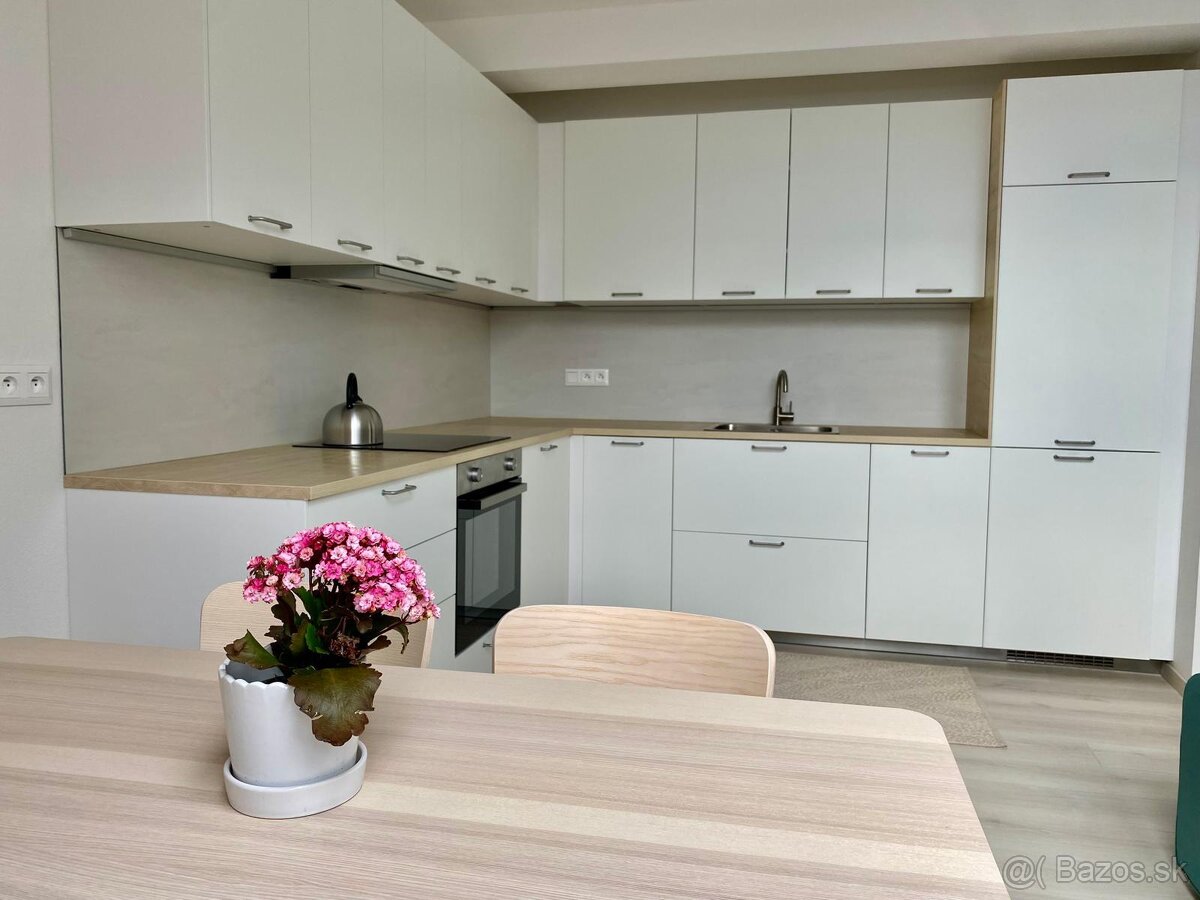 Prenájom nového 2 i. bytu - 8