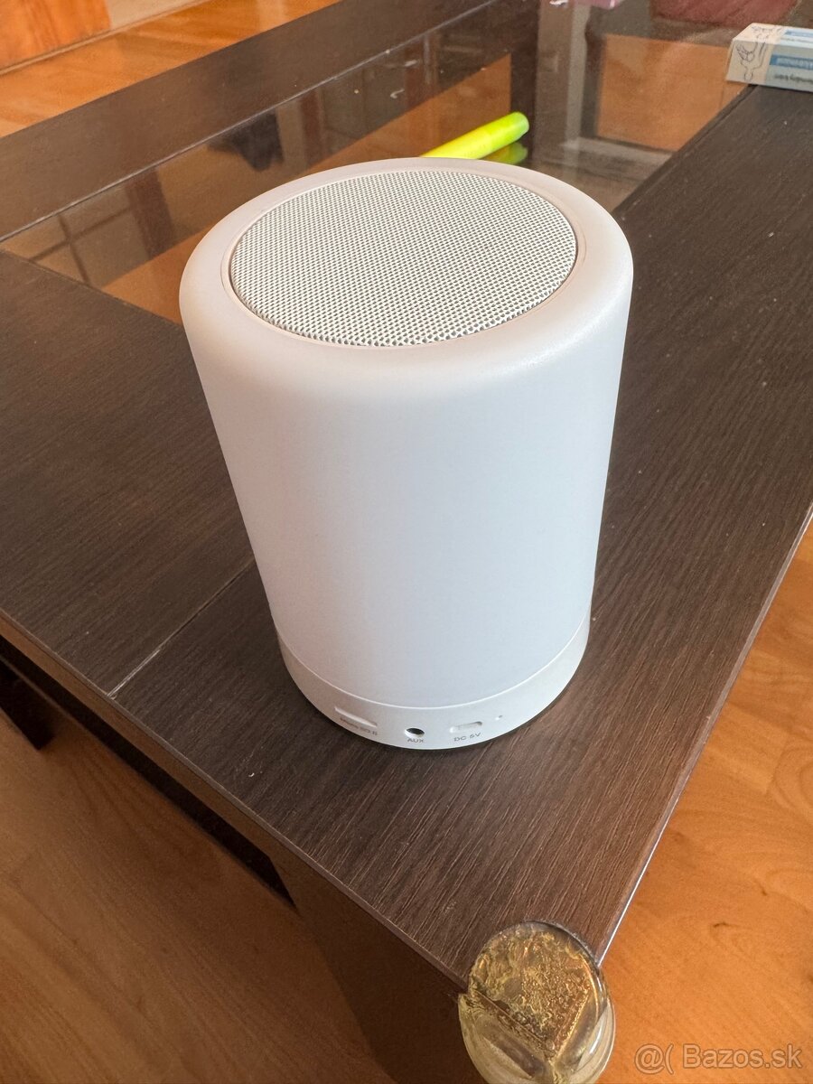 reproduktor bluetooth s funciou LED lampicky - 8