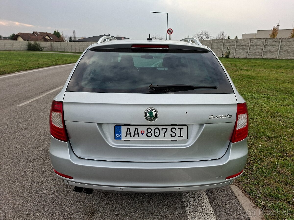 Škoda Superb Combi 2.0 TDI - 8