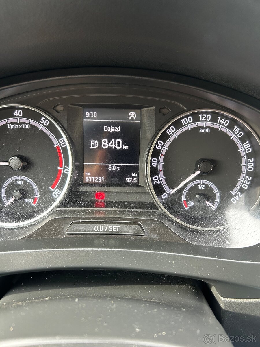 Škoda Rapid 1.0 TSI - 8