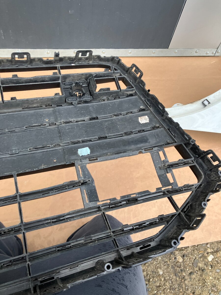 maska audi a6 c8 cerna 18-23 grill mrizka cerna - 8