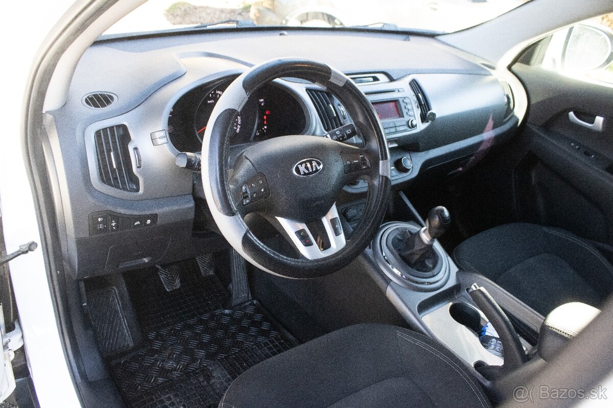 Kia Sportage 1.6 GDI, 99kW (2014) - 8