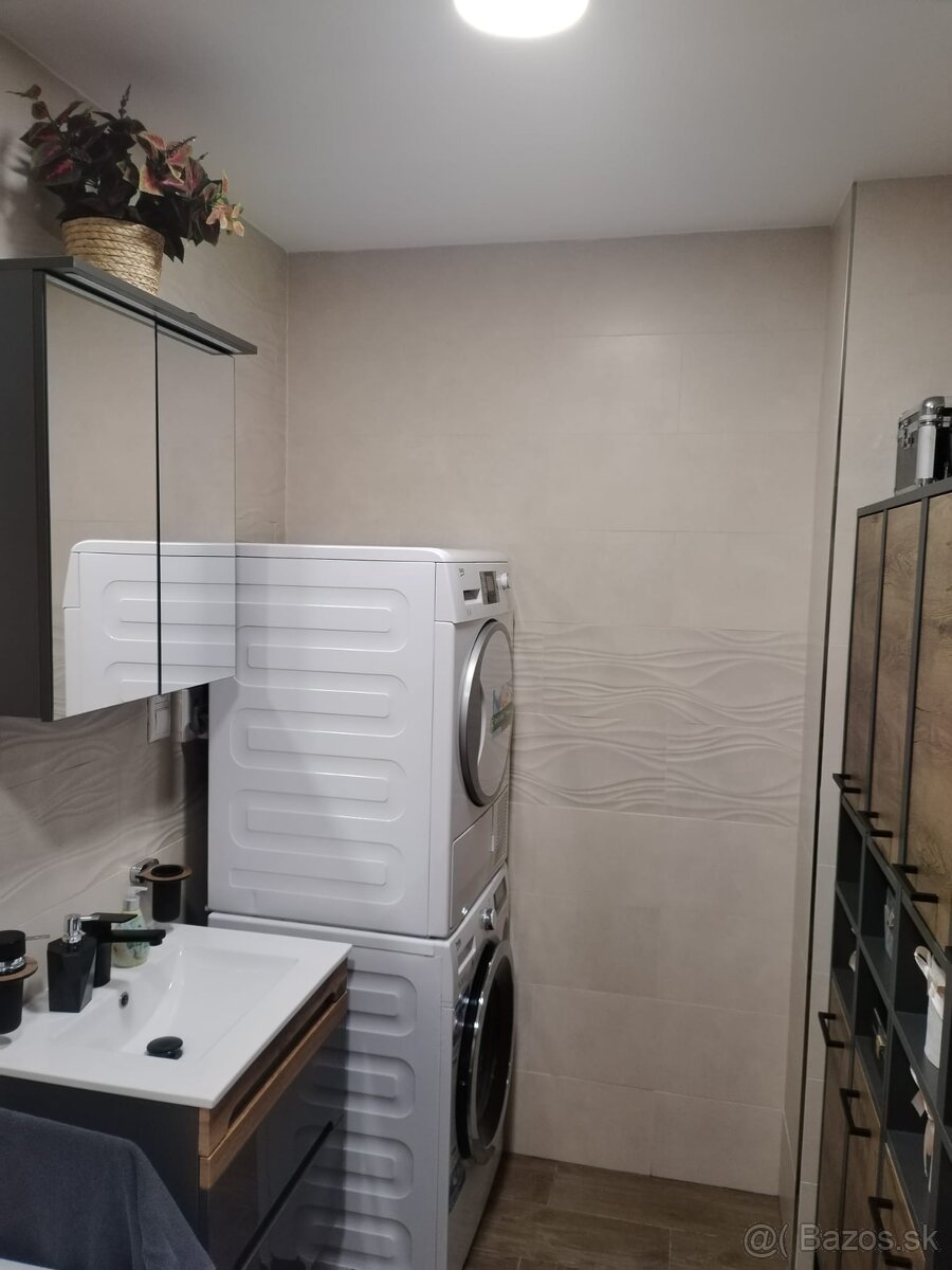 Predám 3 izbový byt - 8