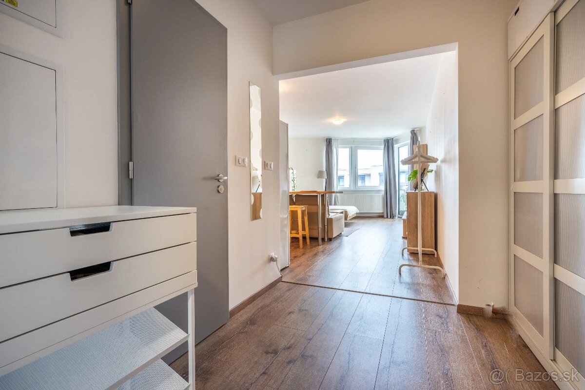 Realitný kancelária REALADR s.r.o. - 8