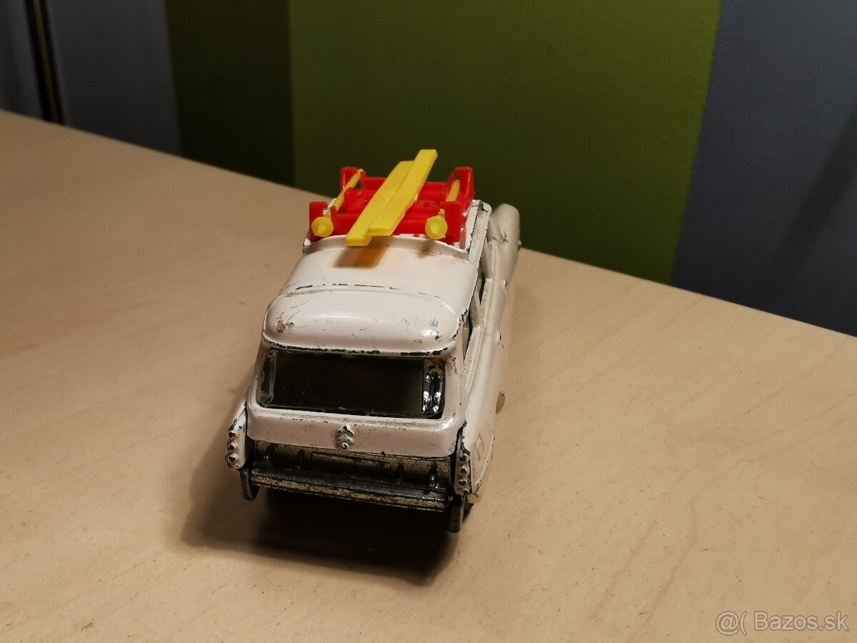 Corgi toys Citroen DS Olympiada - 8