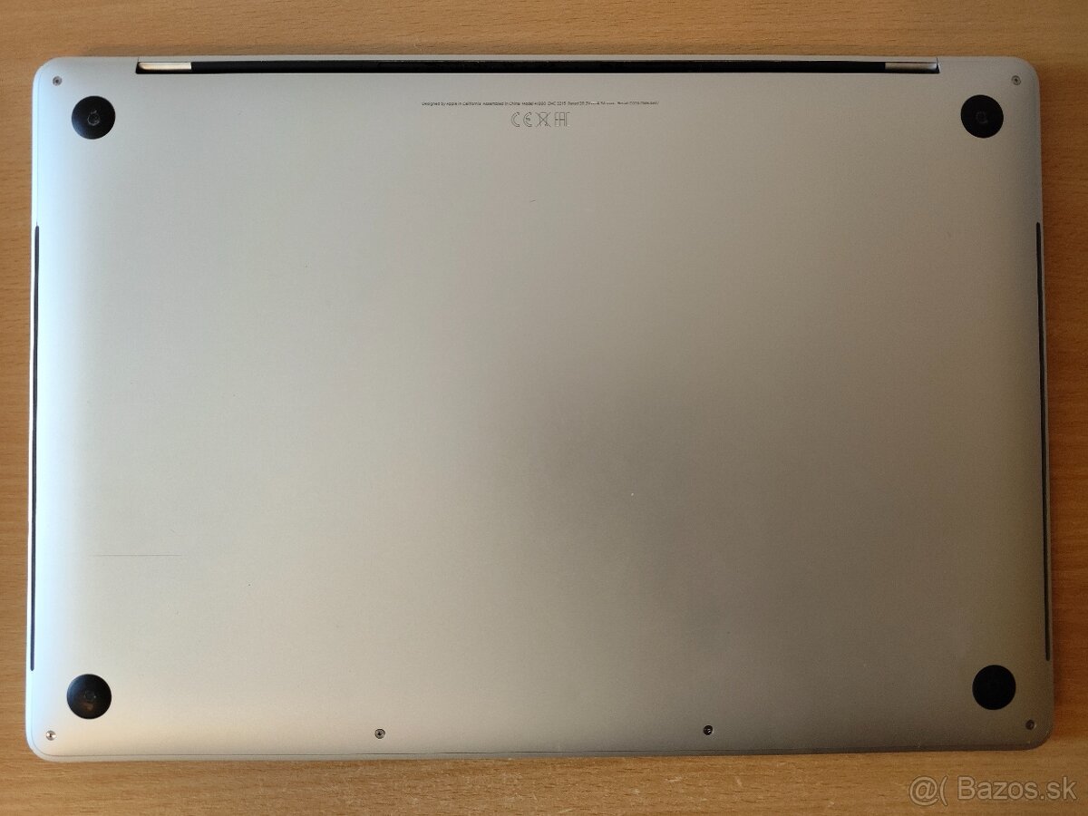 MacBook Pro 15 2018 | i7 • 32GB • 512GB SSD - 8