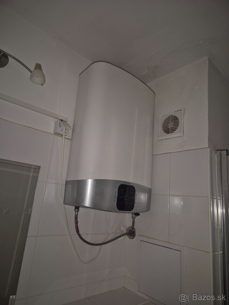 Na predaj alebo prenájom štýlová garzónka v Komárne, 7. sídl - 8