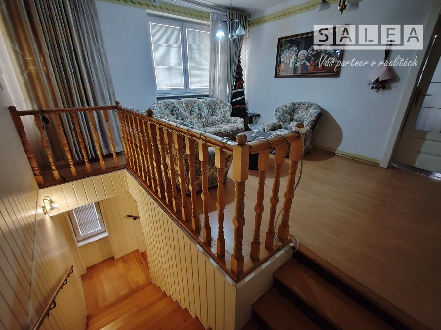 ZNÍŽENÁ CENA... EXKLUZÍVNE VILA-DOM V PREŠOVE VÝBORNÁ LOKAL - 8