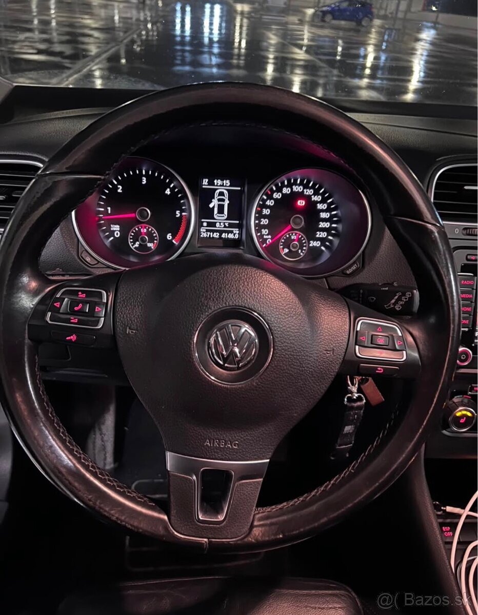 VW Golf 2.0 TDI - 8