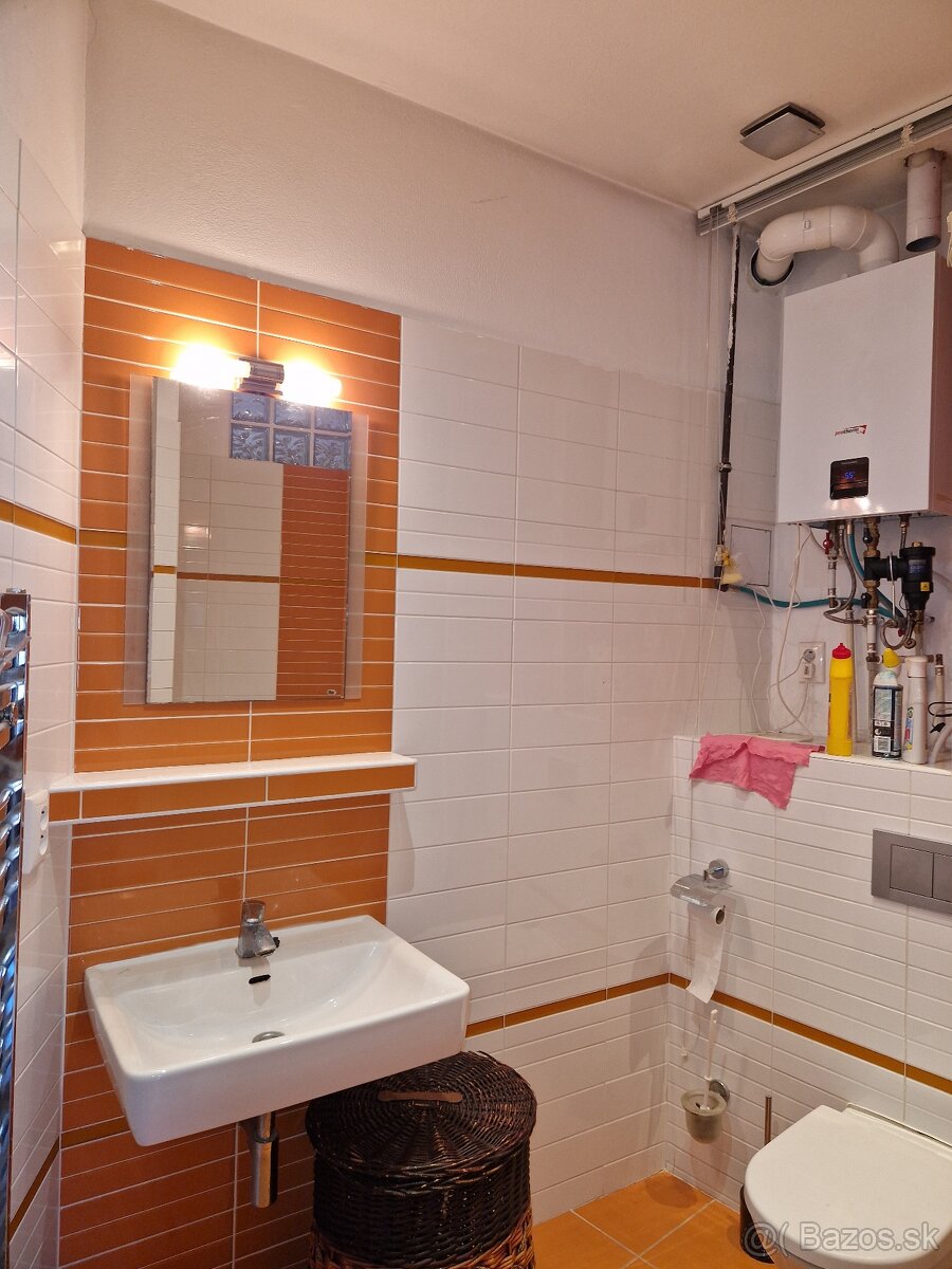 2 izbovy byt centrum Zvolen s parkovanim - 8