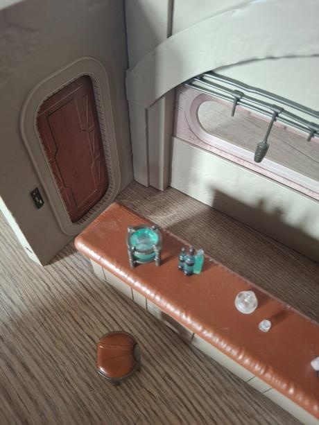 Sada Star Wars Mandalorian Hasbro Nevarro Cantina - 8