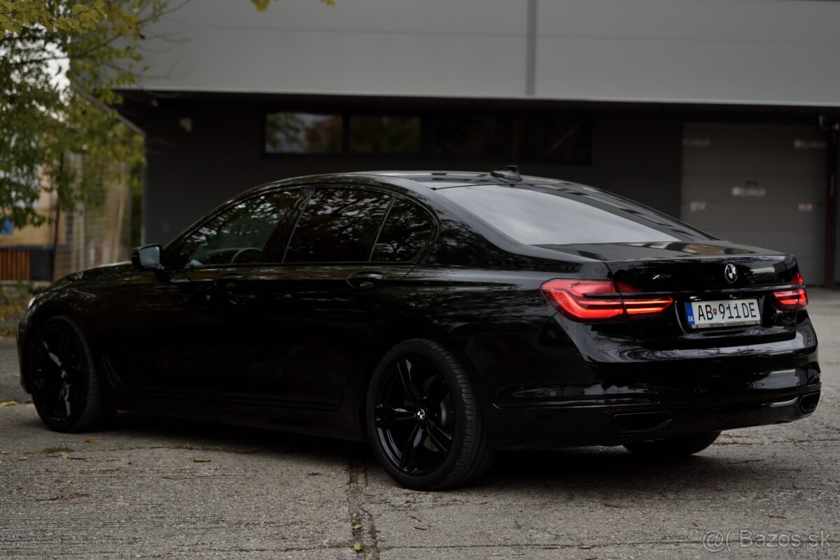 BMW Rad 7 740 xDrive - 8