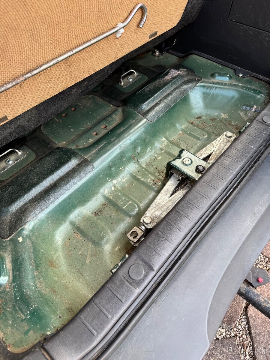 Suzuki Jimny 1,3 Benzín 4x4 2008 + T3 - 8