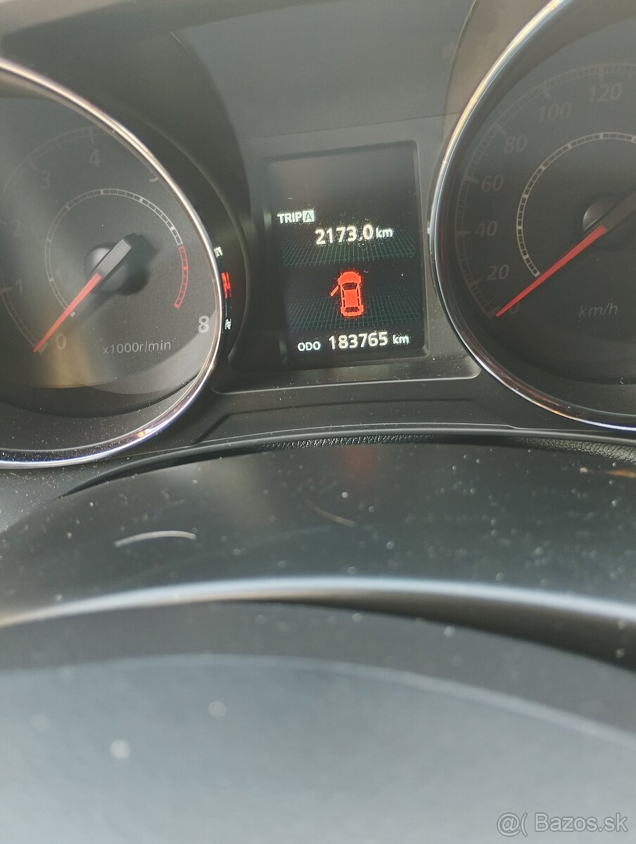 MITSUBISHI ASX 1,6 Benzín - 8