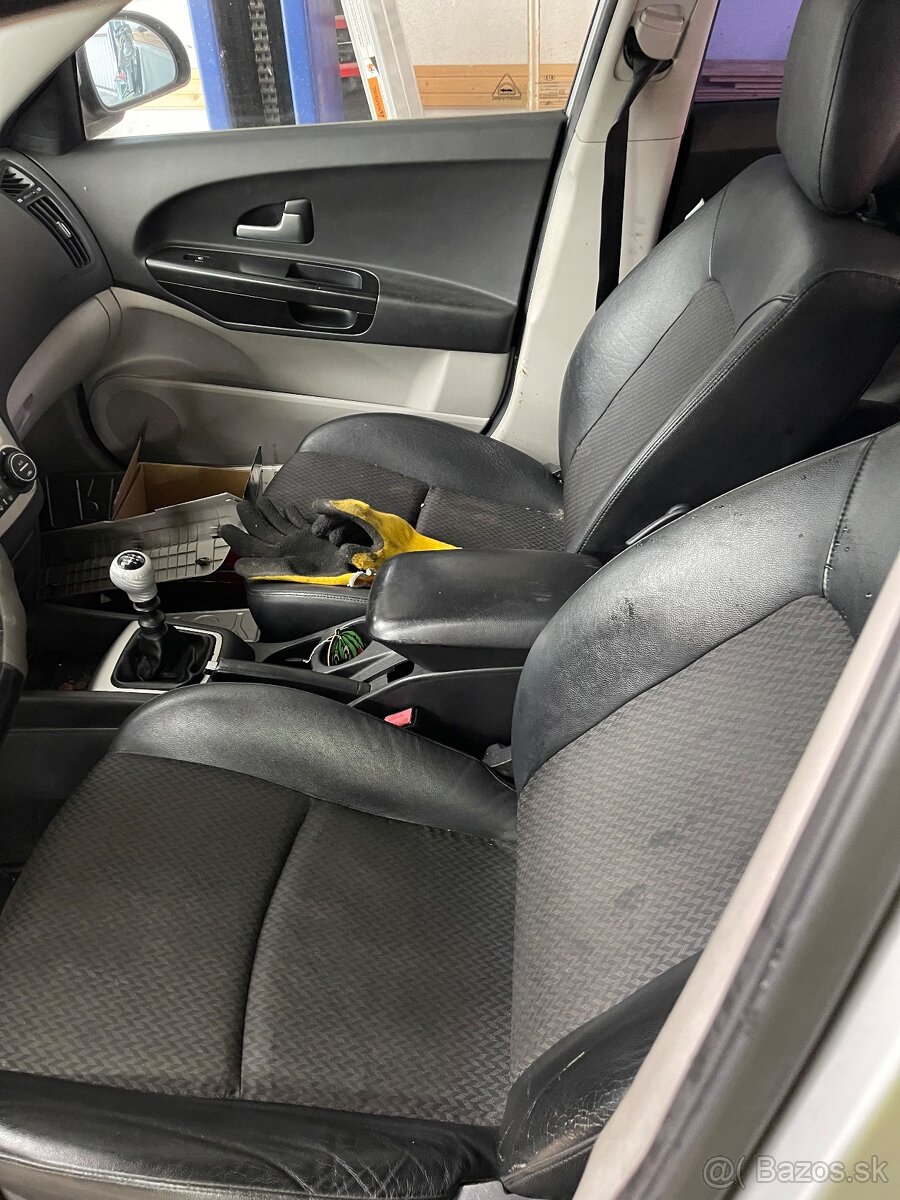 KIA ceed - 8