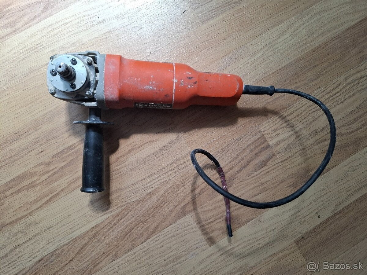 Rôzne náradie a kľúč - 8