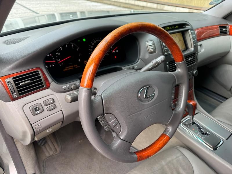 Lexus LS 430 V8 - president - 8