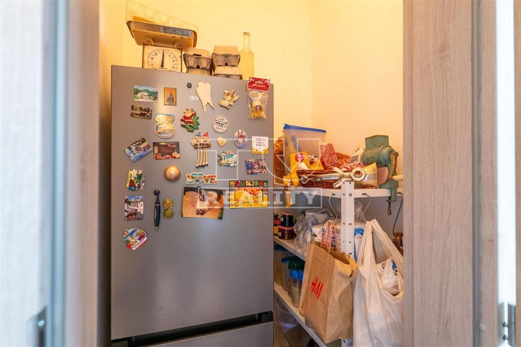 4-izbový byt s dvomi balkónmi - 8