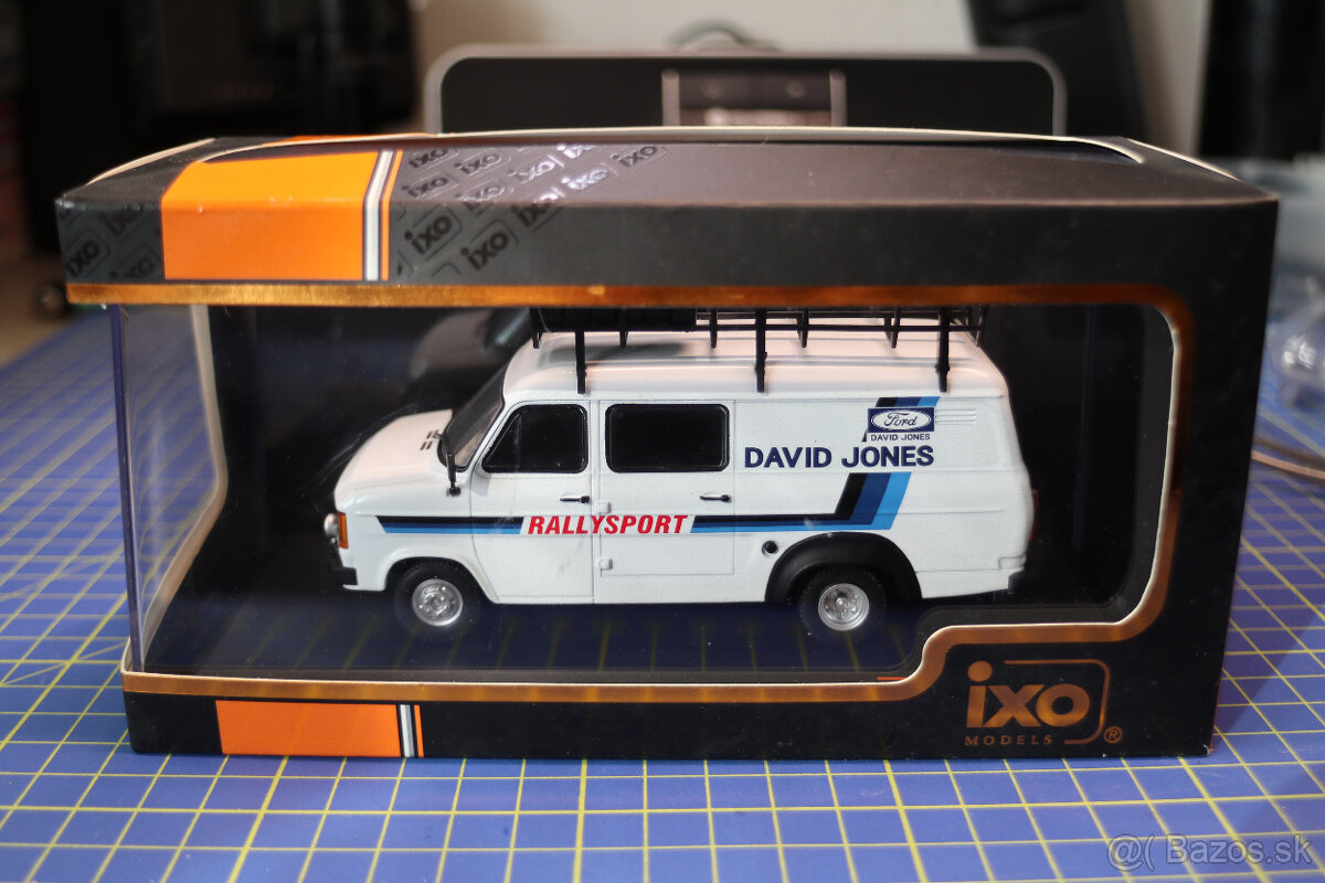 Modely áut 1:43 - 8