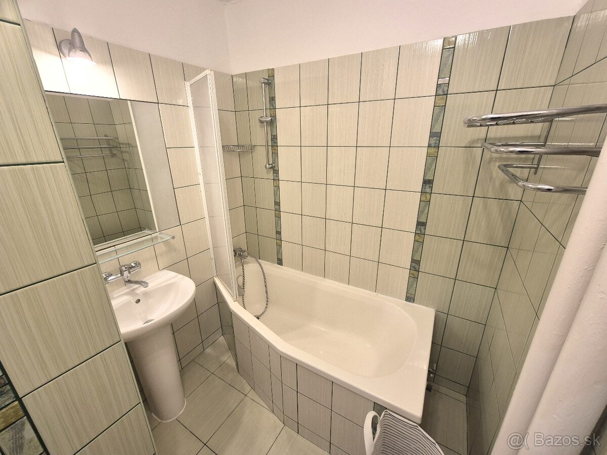 2izb byt Martinčekova Ružinov - Nivy - 8